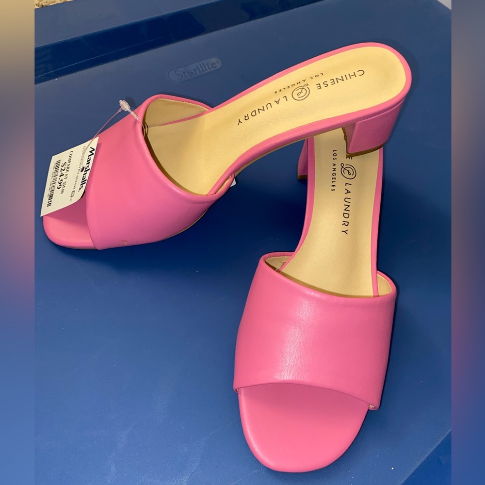 Chinese Laundry bubblegum pink heeled sandals - size 8